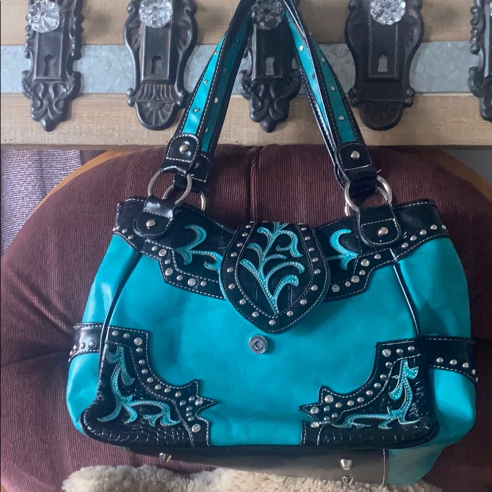 Montana west purse